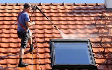 roof cleaning Llandrindod Wells, Powys